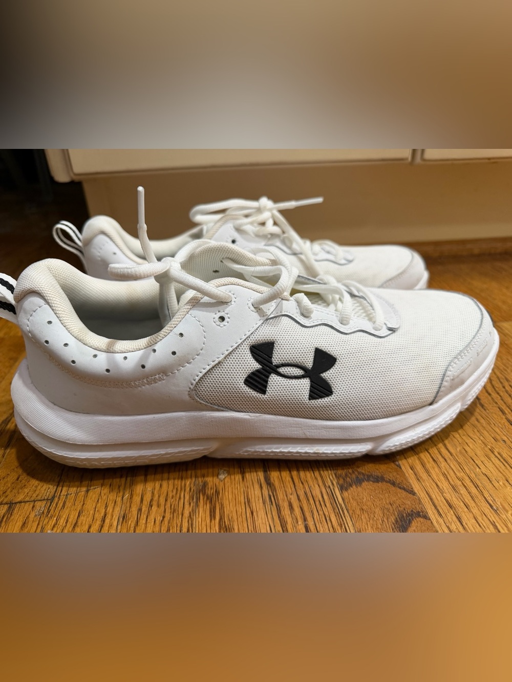 Under Armour Men’s Charged Assert 10 Sneakers Size 12